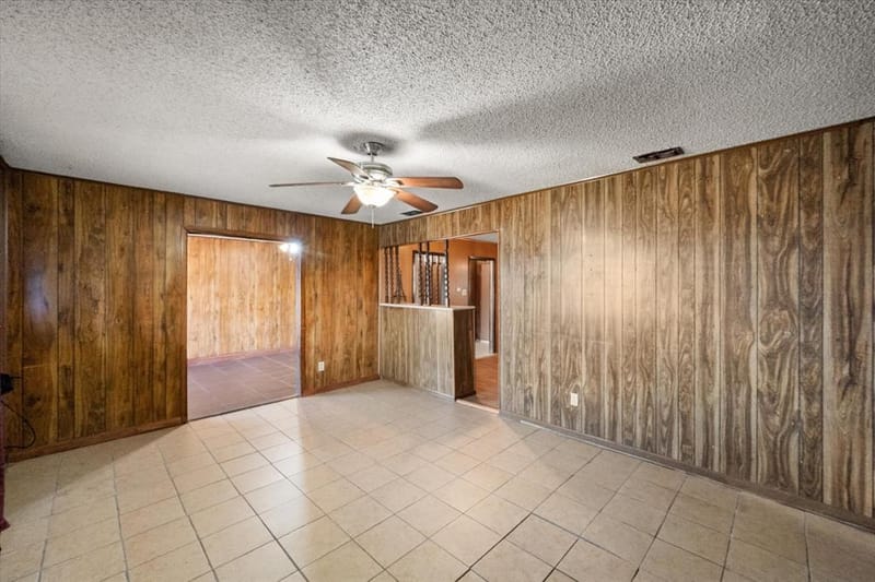 1204 E 13th Avenue, Corsicana TX 75110 - Photo 2
