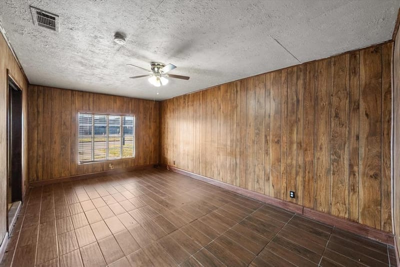 1204 E 13th Avenue, Corsicana TX 75110 - Photo 5