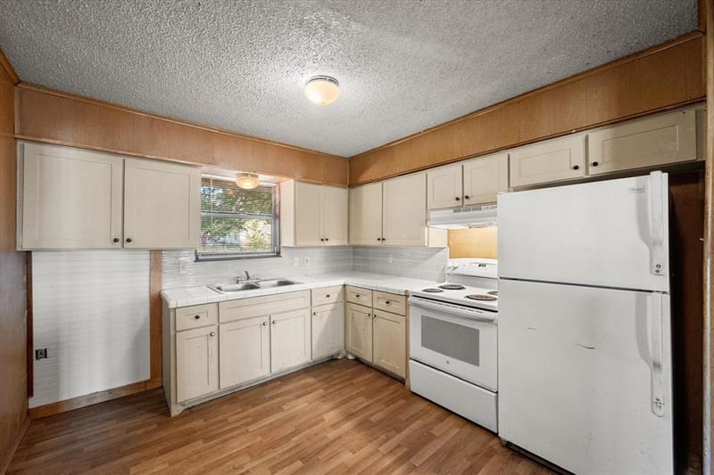 1204 E 13th Avenue, Corsicana TX 75110 - Photo 11
