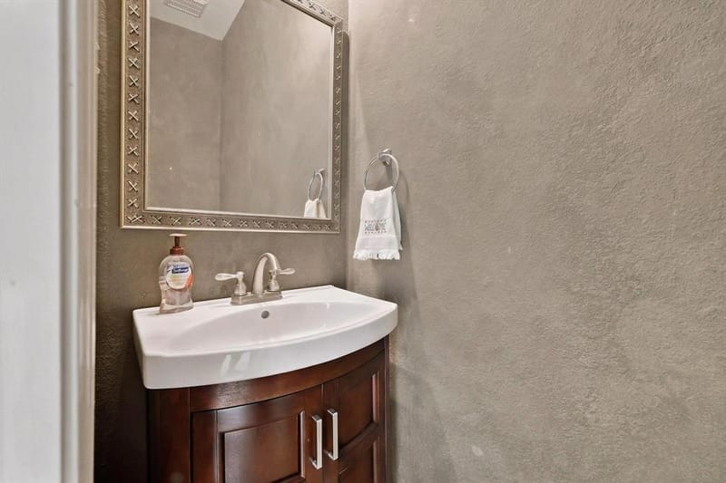 1512 Brewster Drive, Carrollton TX 75010 - Photo 18