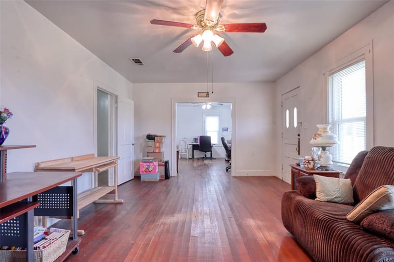 200 E Crossmain, Milford TX 76670 - Photo 17