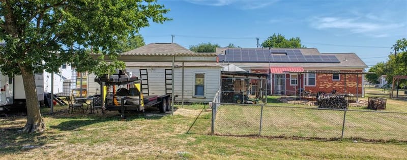 200 E Crossmain, Milford TX 76670 - Photo 7