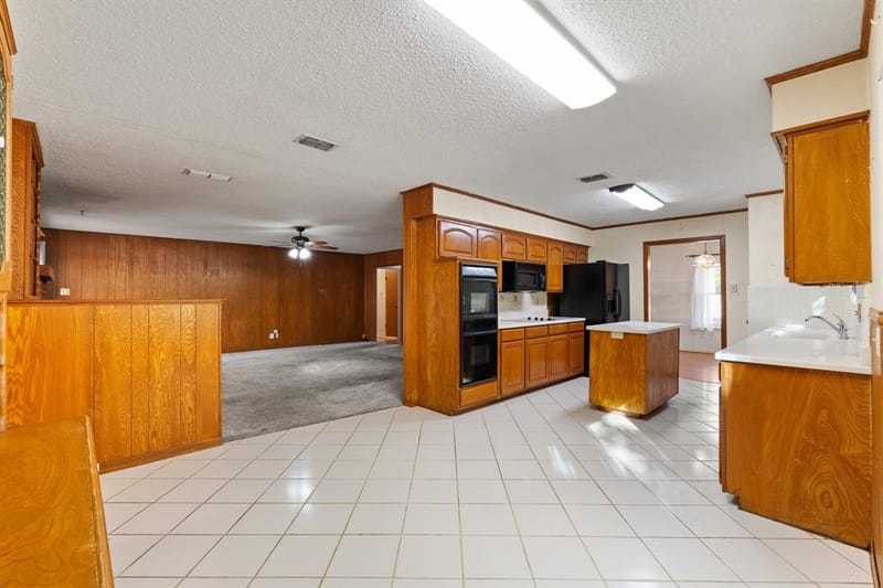 1227 Hilltop Drive, Cleburne TX 76033 - Photo 16