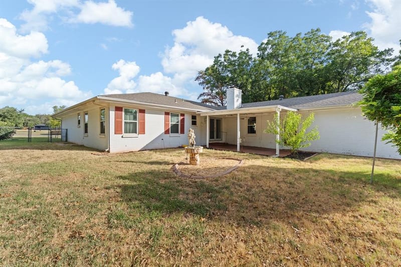 1227 Hilltop Drive, Cleburne TX 76033 - Photo 30