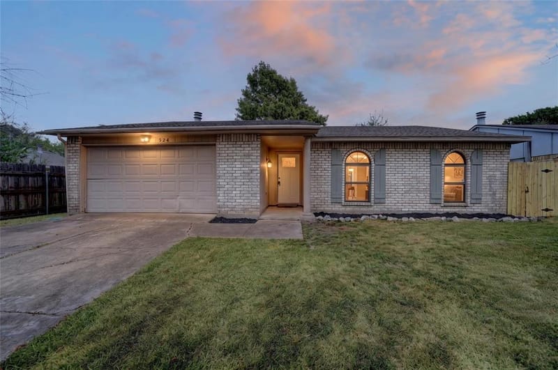 524 Woodcrest Way, Forney TX 75126