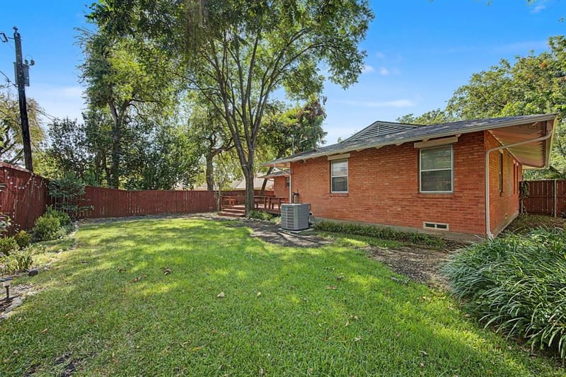 8046 Fall River Drive, Dallas TX 75228 - Photo 18