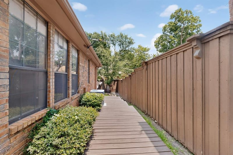 1216 Olde Towne Drive, Irving TX 75061 - Photo 27