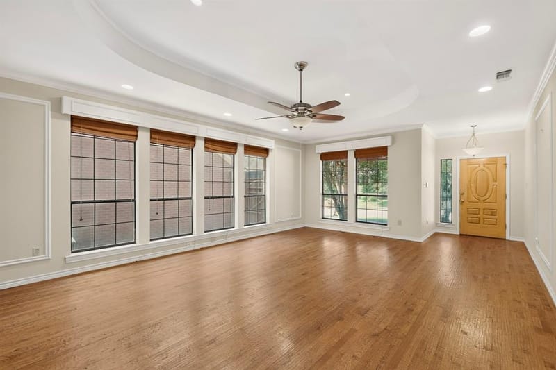 1216 Olde Towne Drive, Irving TX 75061 - Photo 3