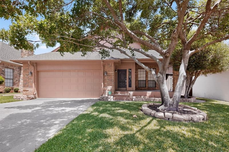 1216 Olde Towne Drive, Irving TX 75061