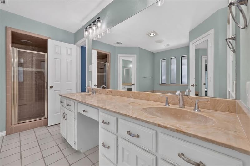 6501 Oakview Drive, Flower Mound TX 75022 - Photo 26