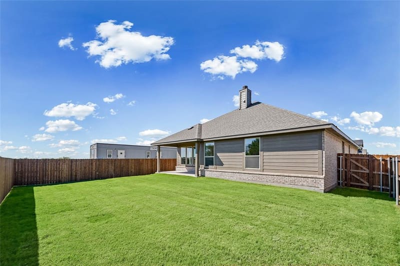 802 Juneau Street, Gainesville TX 76240 - Photo 28