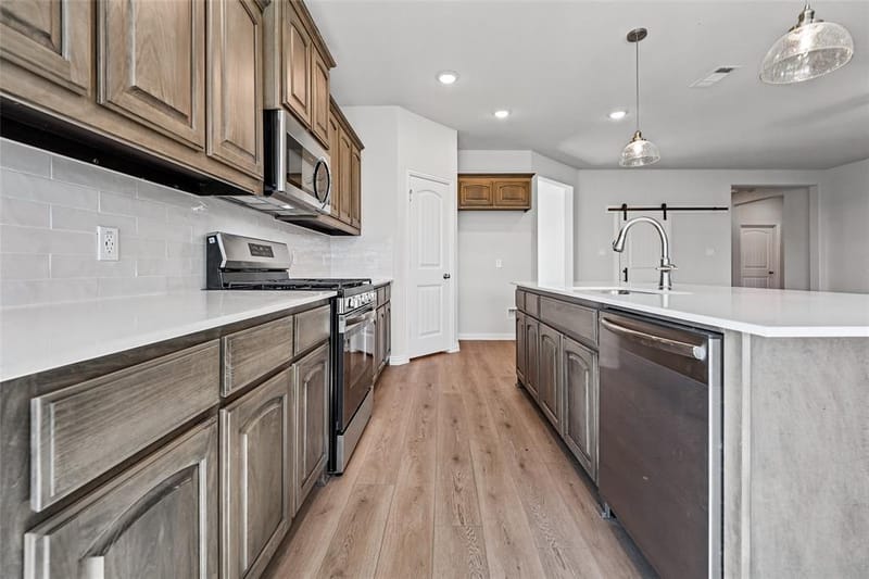 802 Juneau Street, Gainesville TX 76240 - Photo 15