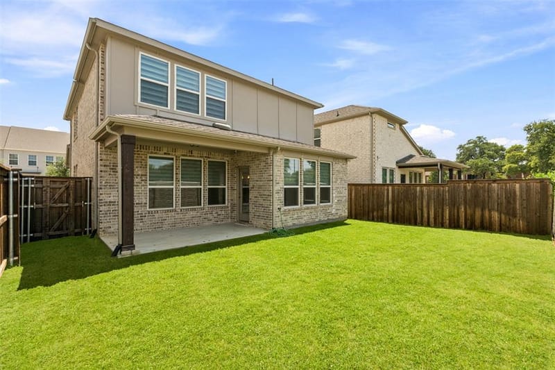 9919 Bates Street, Irving TX 75063 - Photo 30