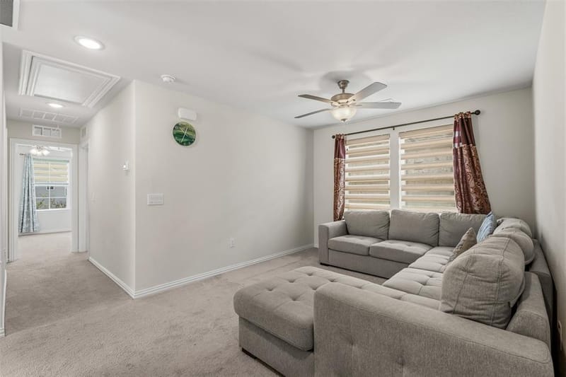 9919 Bates Street, Irving TX 75063 - Photo 19