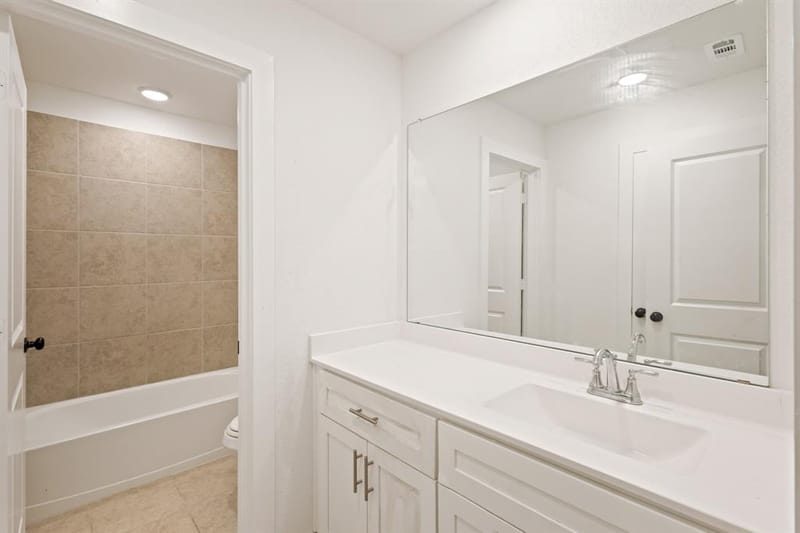 4539 Hogans Alley Drive, Arlington TX 76001 - Photo 19