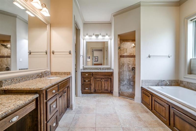 7101 Westover Drive, Granbury TX 76049 - Photo 23