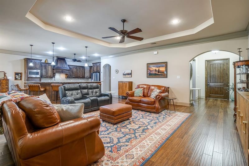 7101 Westover Drive, Granbury TX 76049 - Photo 12