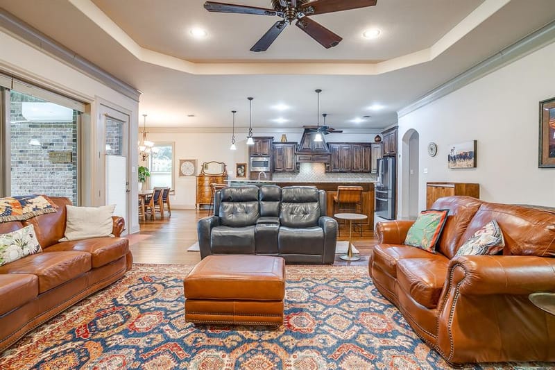 7101 Westover Drive, Granbury TX 76049 - Photo 11