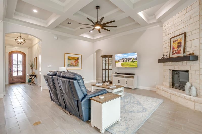2172 Middlewood Circle, Granbury TX 76049 - Photo 5