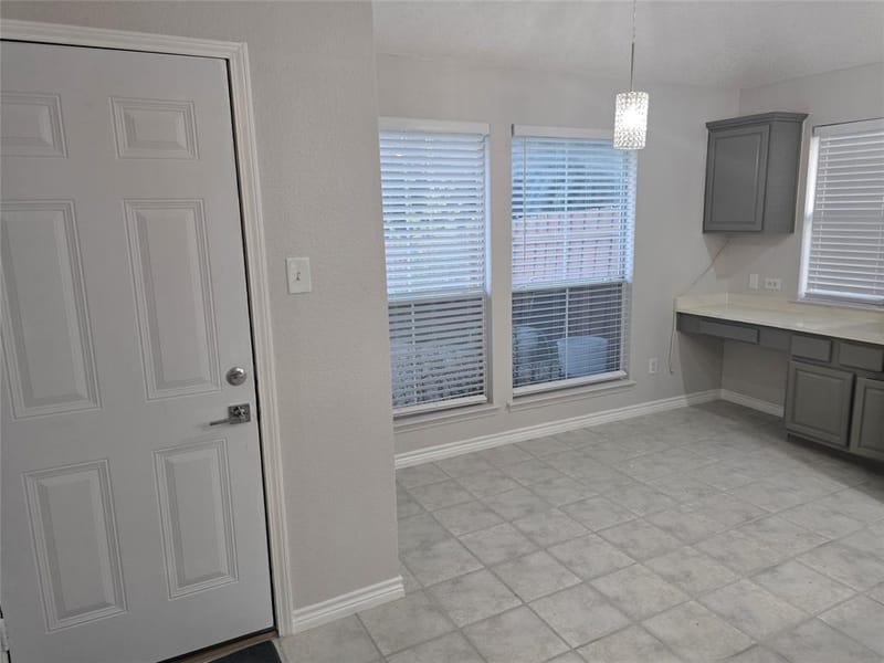 5200 White Hills Drive, Fort Worth TX 76137 - Photo 12