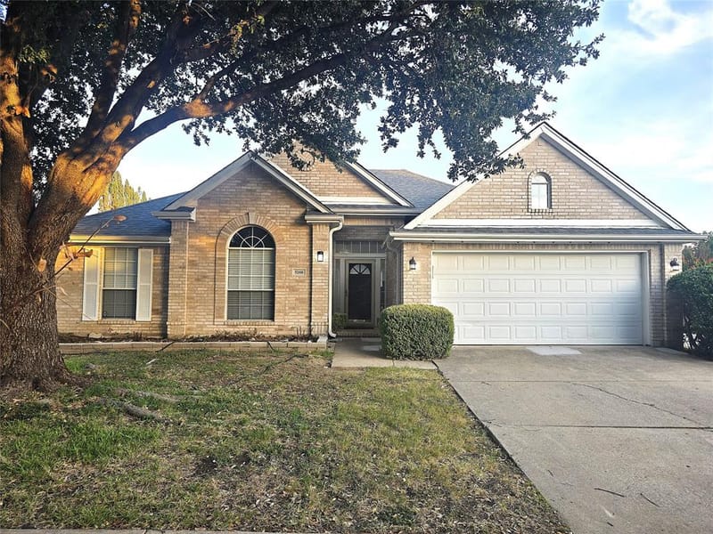 5200 White Hills Drive, Fort Worth TX 76137