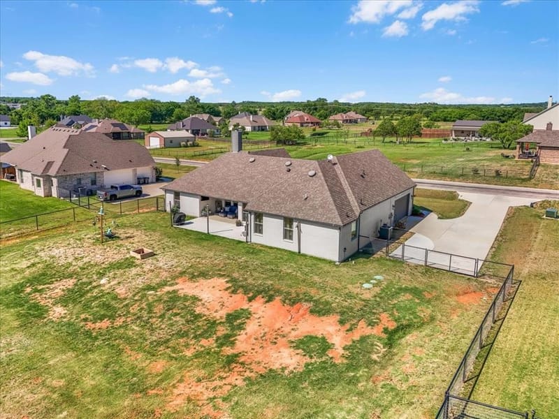250 Odell Road, Springtown TX 76082 - Photo 36