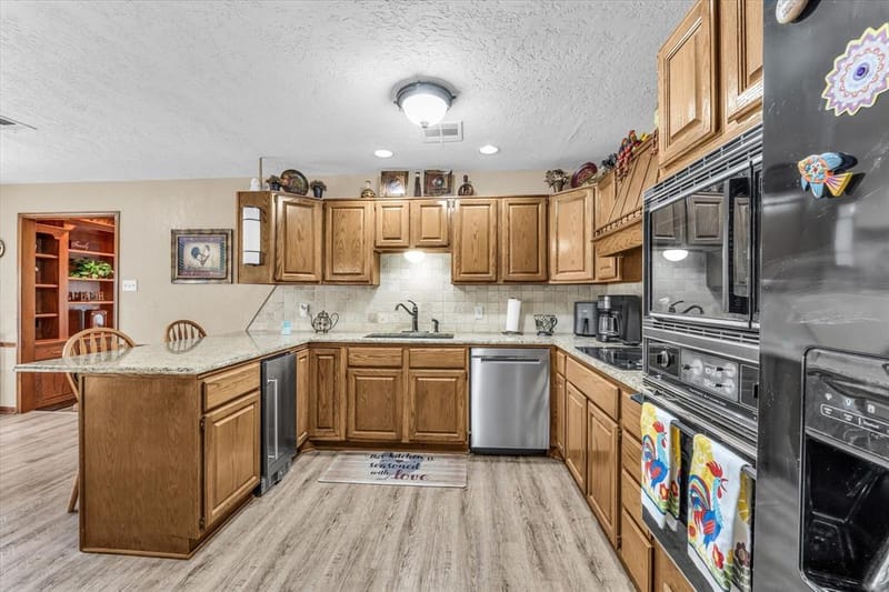 1438 Bend Of The Bosque Road, China Spring TX 76633 - Photo 19