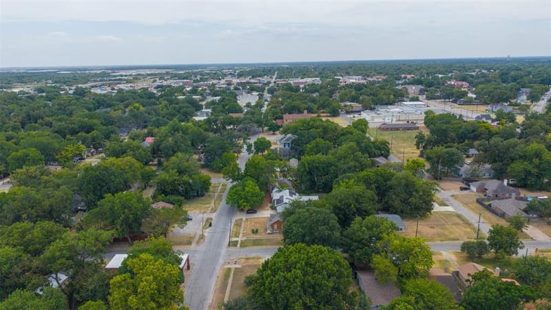 905 N Frances Street, Terrell TX 75160 - Photo 6