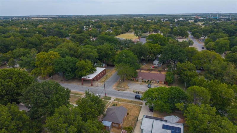 905 N Frances Street, Terrell TX 75160 - Photo 4