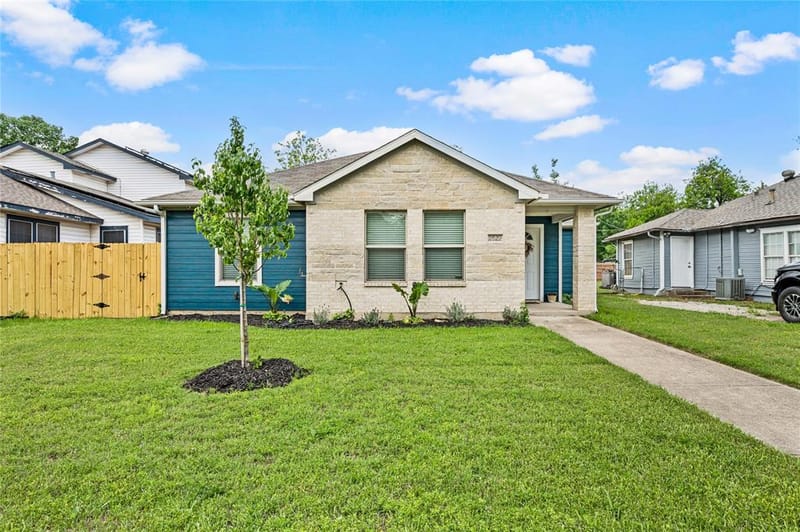2522 Kingston Street, Dallas TX 75211