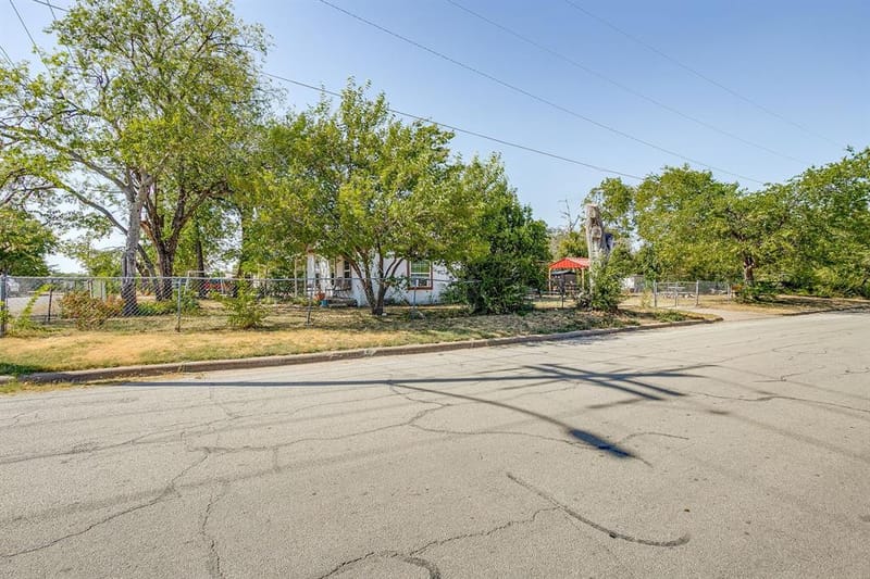 3300 31st Street, Fort Worth TX 76106 - Photo 29