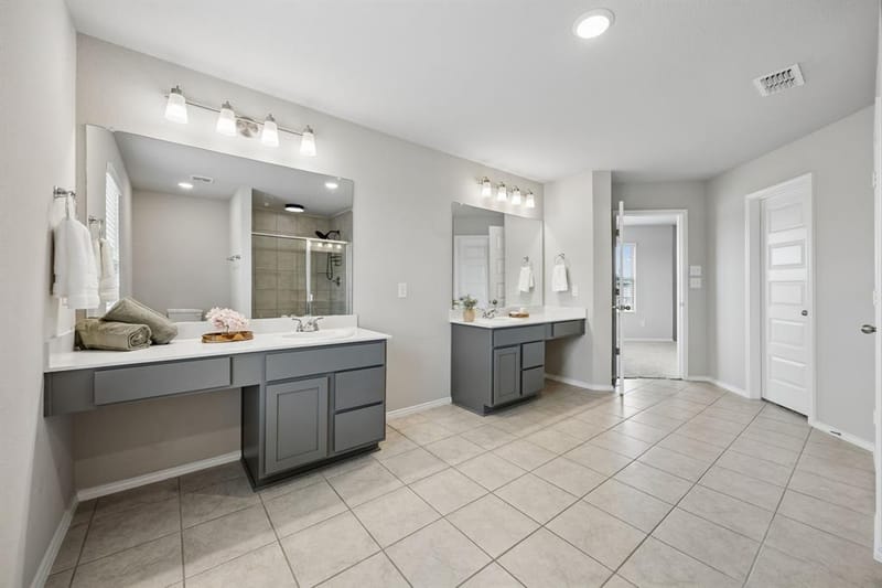 925 Billups Drive, Van Alstyne TX 75495 - Photo 13