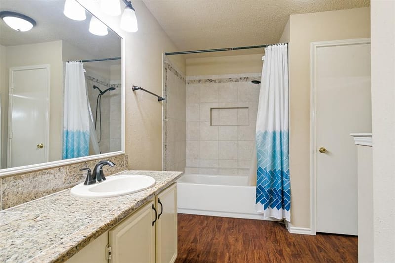 1754 Circle Creek Drive, Lewisville TX 75067 - Photo 17