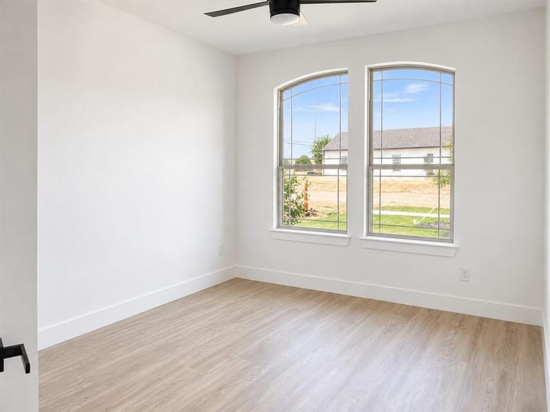 5408 David Strickland Road, Fort Worth TX 76119 - Photo 9