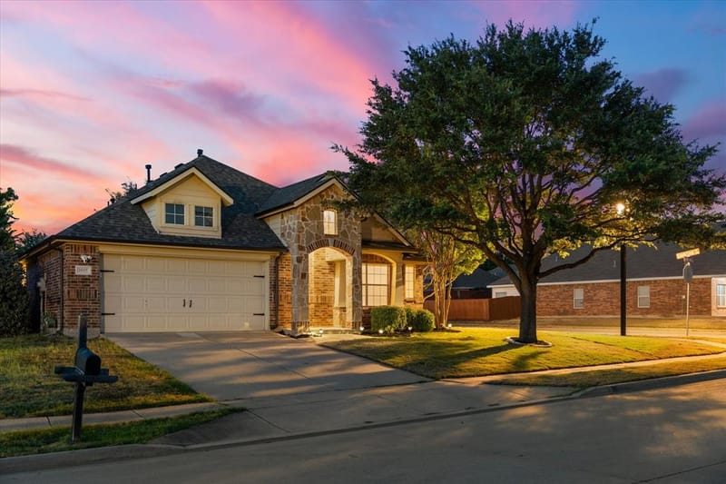 2037 Michelle Creek Drive, Little Elm TX 75068