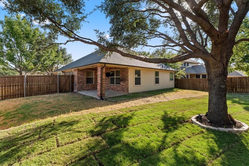 2037 Michelle Creek Drive, Little Elm TX 75068 - Photo 30