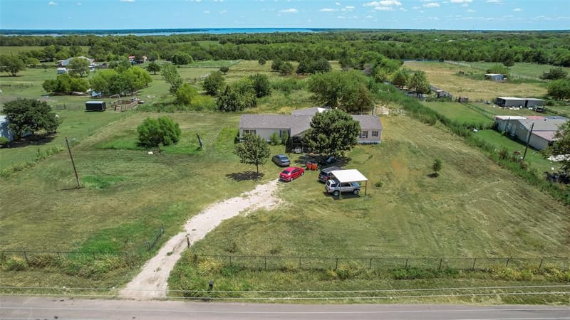 8910 County Road 3602, Quinlan TX 75474
