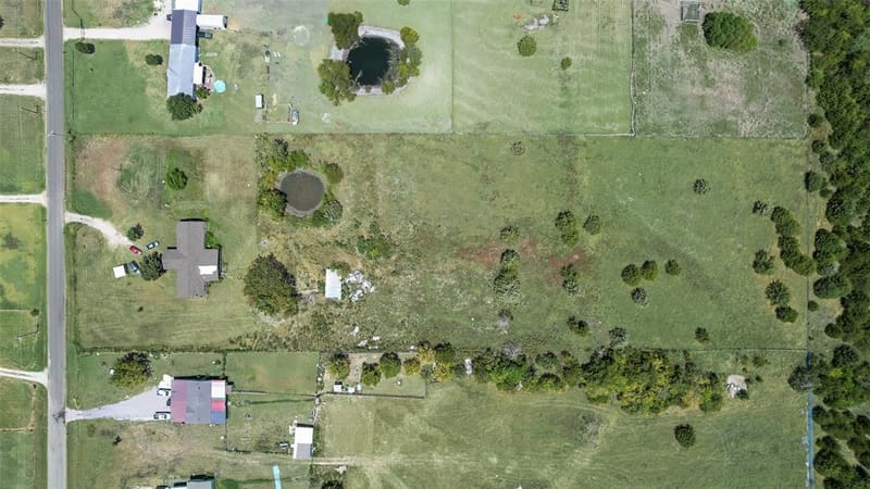 8910 County Road 3602, Quinlan TX 75474 - Photo 20