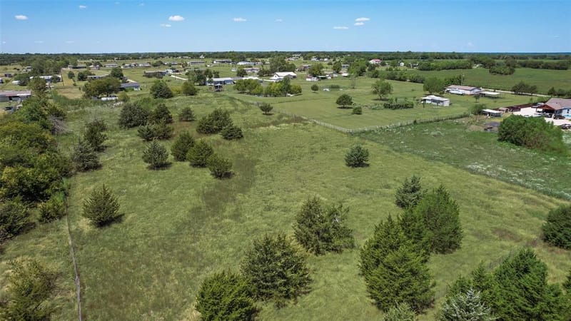 8910 County Road 3602, Quinlan TX 75474 - Photo 10