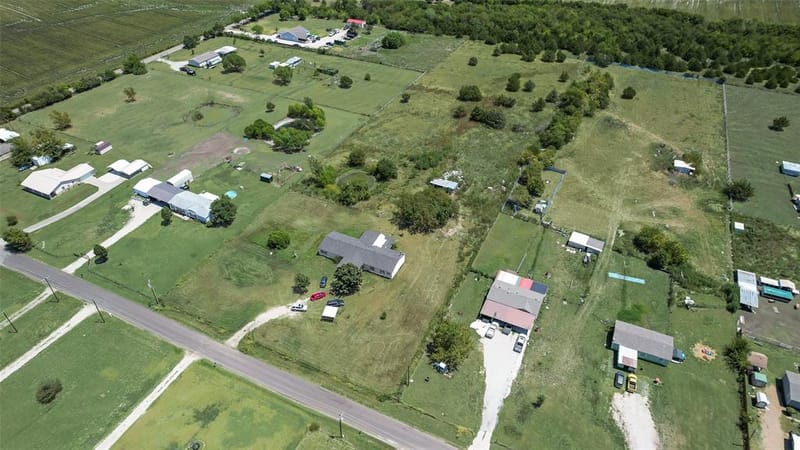 8910 County Road 3602, Quinlan TX 75474 - Photo 18
