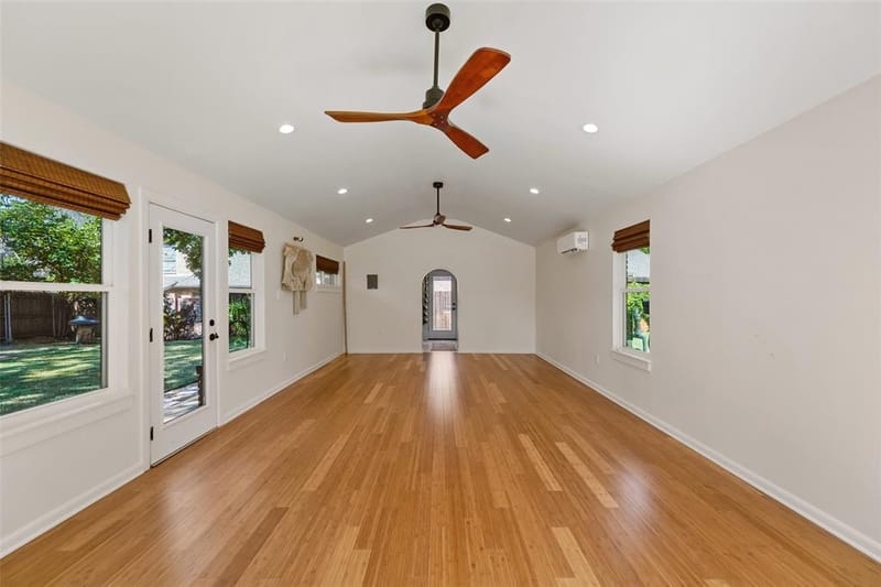1417 Sylvan Drive, Arlington TX 76012 - Photo 31