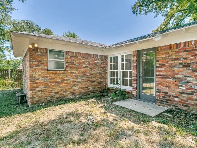 612 Forest Lane, Hurst TX 76053 - Photo 23