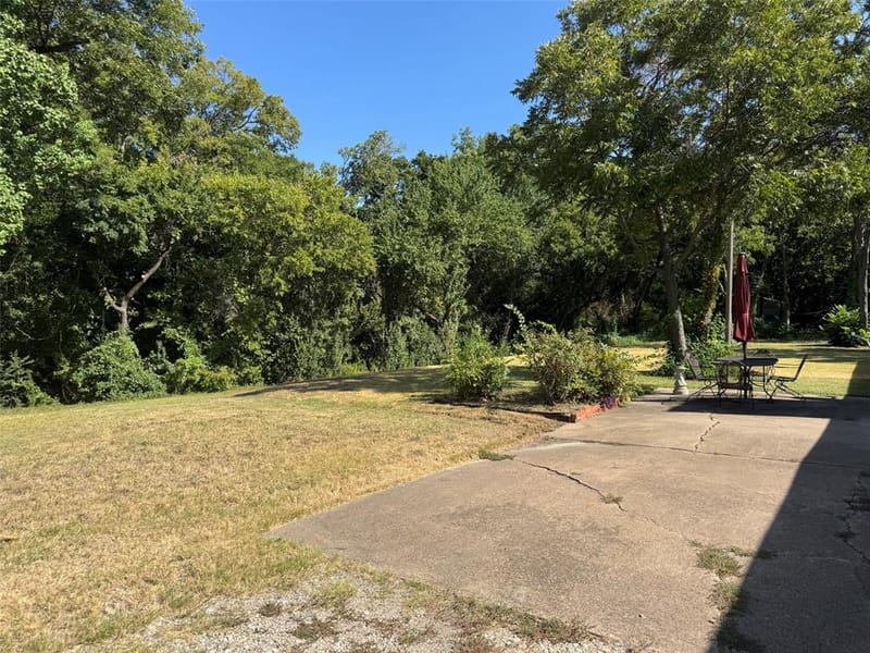 1620 N Houston School Road, Lancaster TX 75134 - Photo 14