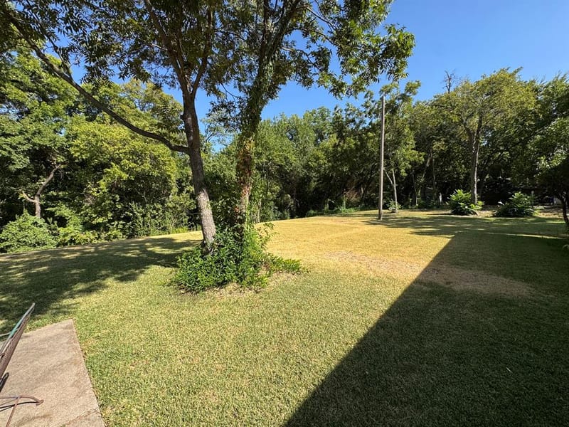 1620 N Houston School Road, Lancaster TX 75134 - Photo 15