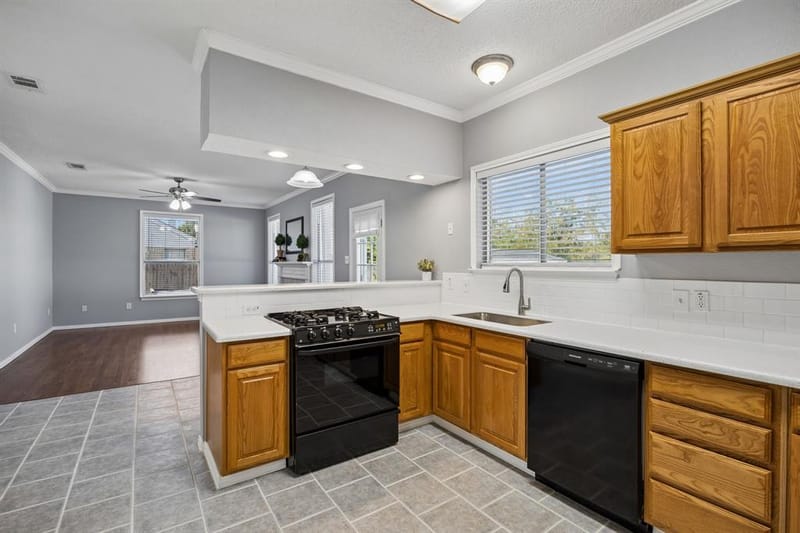 7589 Juliet Lane, Fort Worth TX 76137 - Photo 9