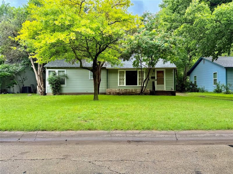 1009 Denton Street, Denton TX 76201