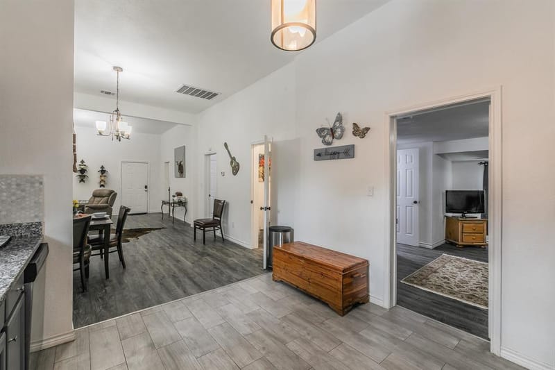 2514 Columbus Avenue, Fort Worth TX 76164 - Photo 12