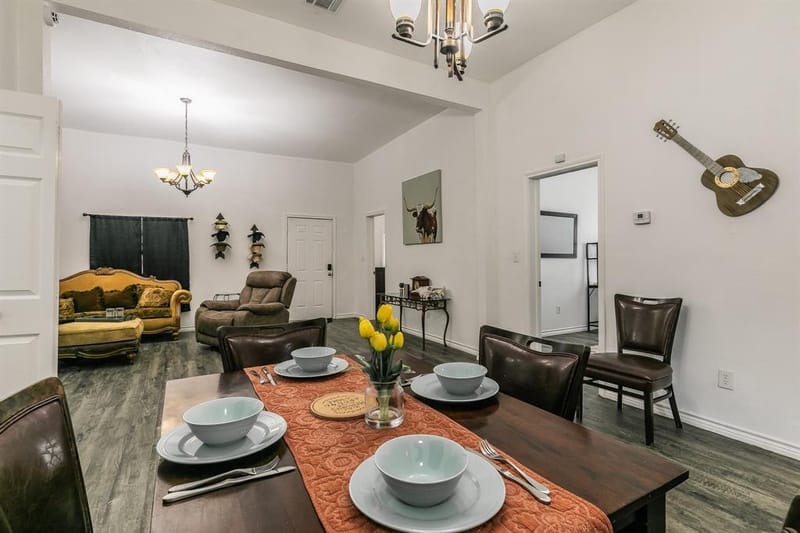 2514 Columbus Avenue, Fort Worth TX 76164 - Photo 8