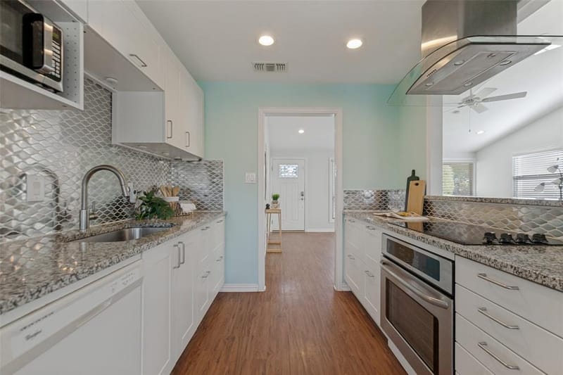 907 Wedgewood Way, Richardson TX 75080 - Photo 9