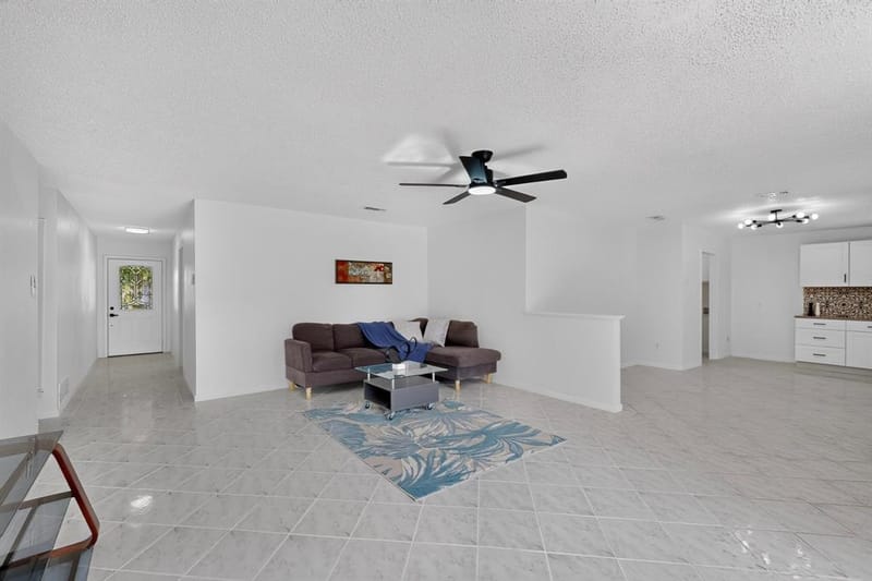 5451 Lubbock Avenue, Fort Worth TX 76133 - Photo 3